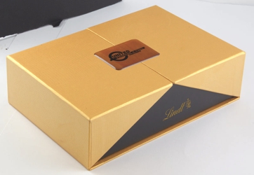 Golden Box of Lindt Sweets - The best of Lindt combined with high end packaging...